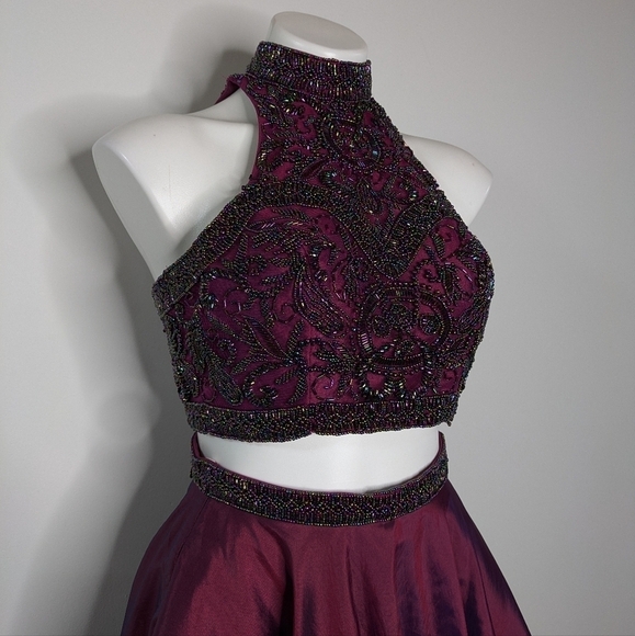 Sherri Hill bright plum purple beaded two piece prom set 2 - Picture 6 of 12